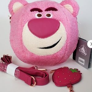 Disney loungefly Lotso purse smells like strawberries